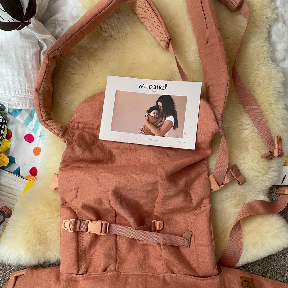 WildBird Aerial Carrier - Reedling color (blush, rose, coral pink color)